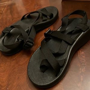 Chaco Z/2 Classic Sandals Like New- Black!